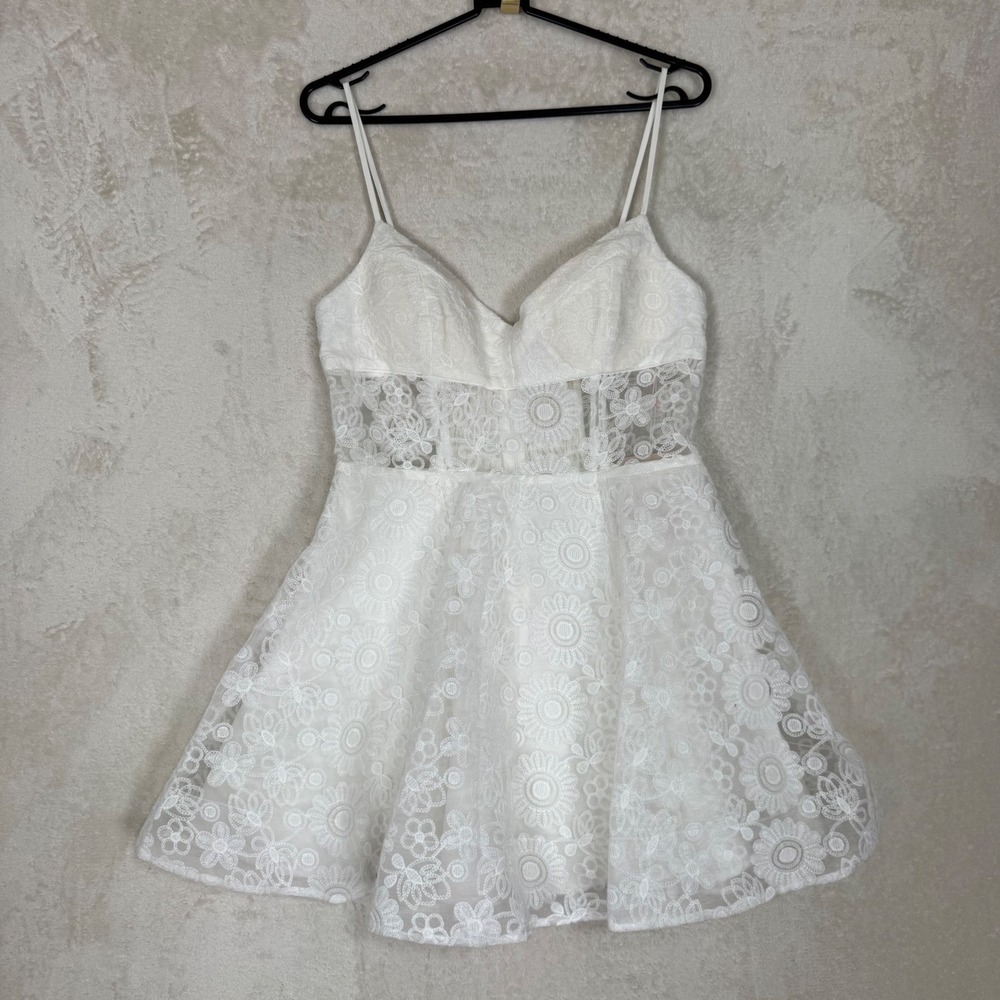 Hello Molly NWT White Lace Corset Mini Dress Coquette Bridal Fairycore Flowy US8 - Picture 2 of 9